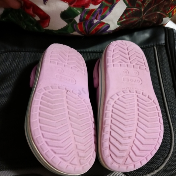 🚣🏩CROCS CHILD SIZE 10 SLIPPERS🎠💒 - Picture 13 of 13